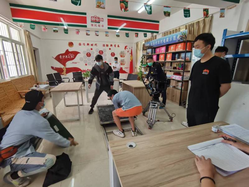 夏河县广告片拍摄公司：极简主义践行者，少即是多的视觉哲学